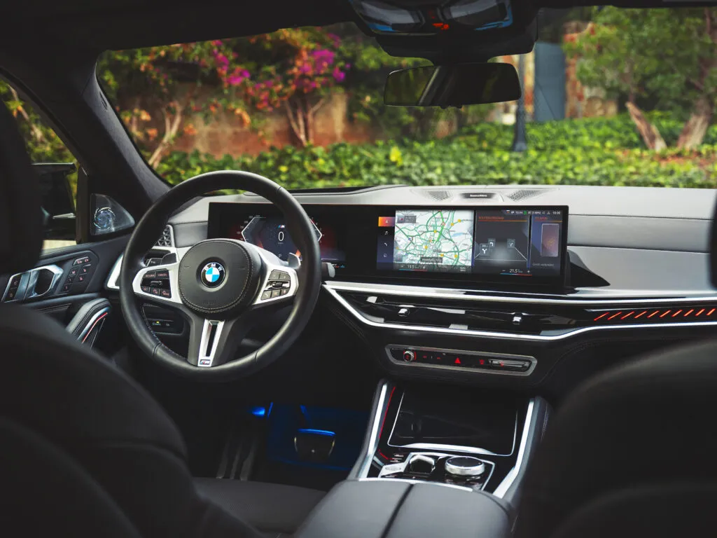 X6 M interior