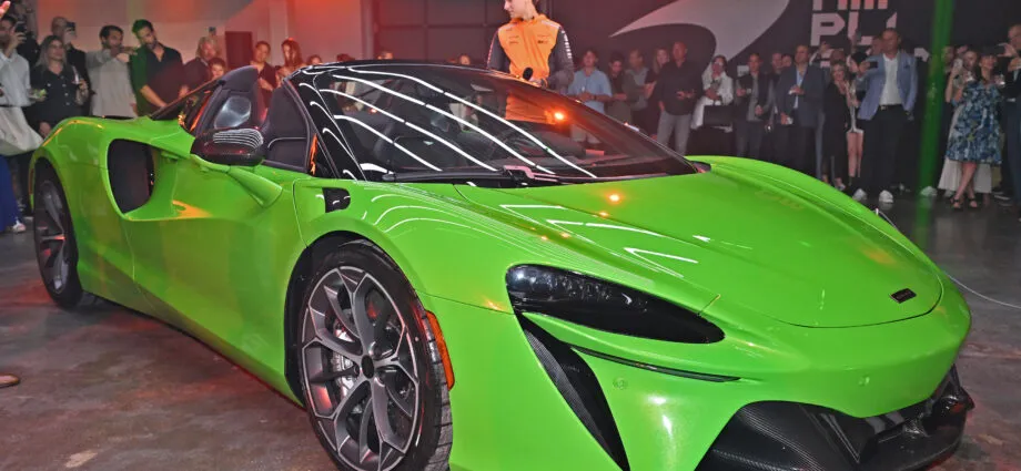 McLaren Artura Spider reveal