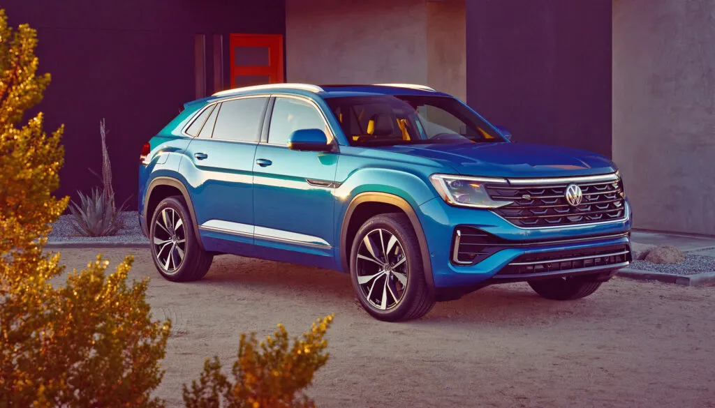 Right side Hero shot Atlas