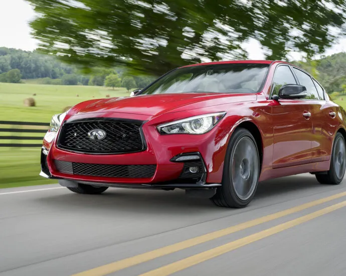 Infiniti Q50S Red Sport 001 5