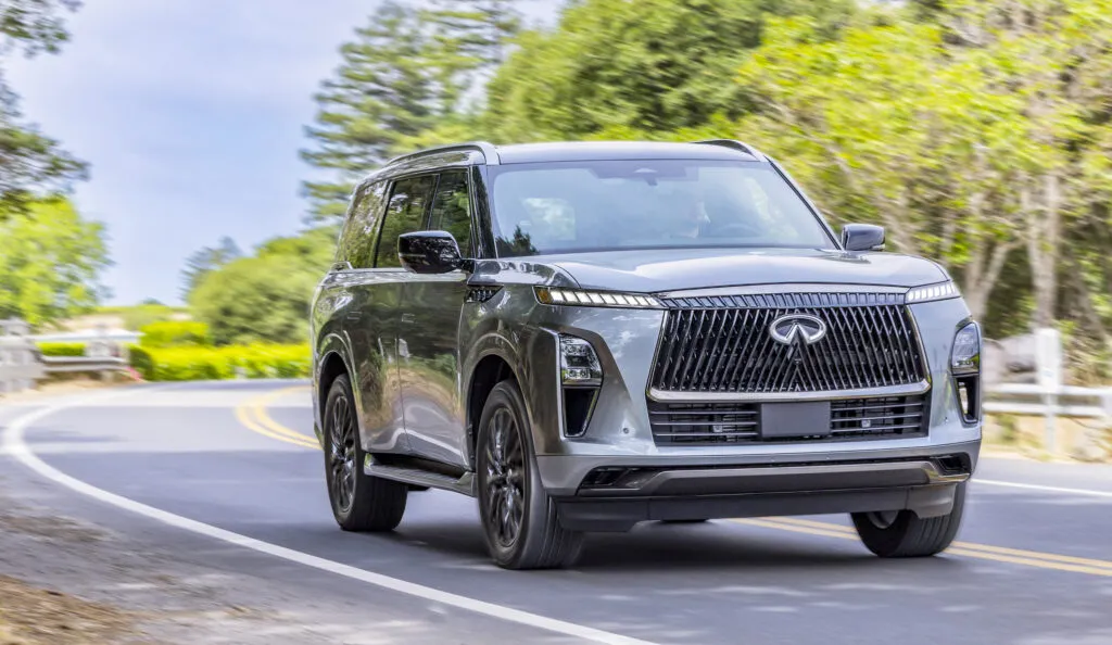 Right side hero shot