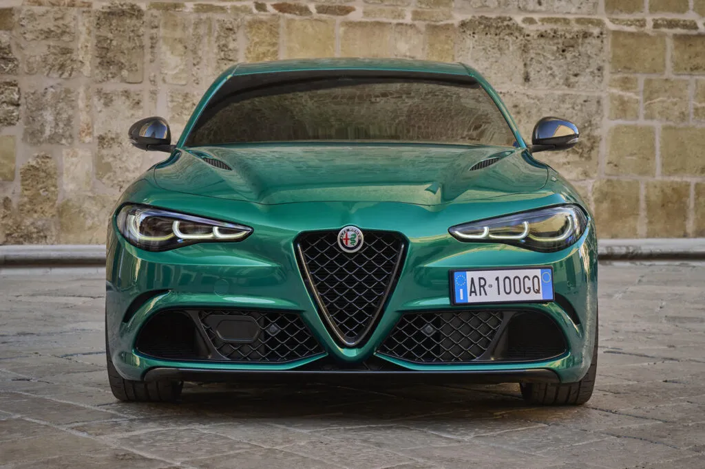 Head on Giulia