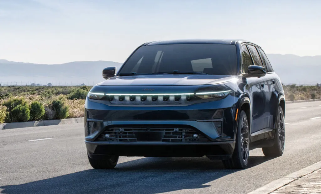 Wagoneer on the roll