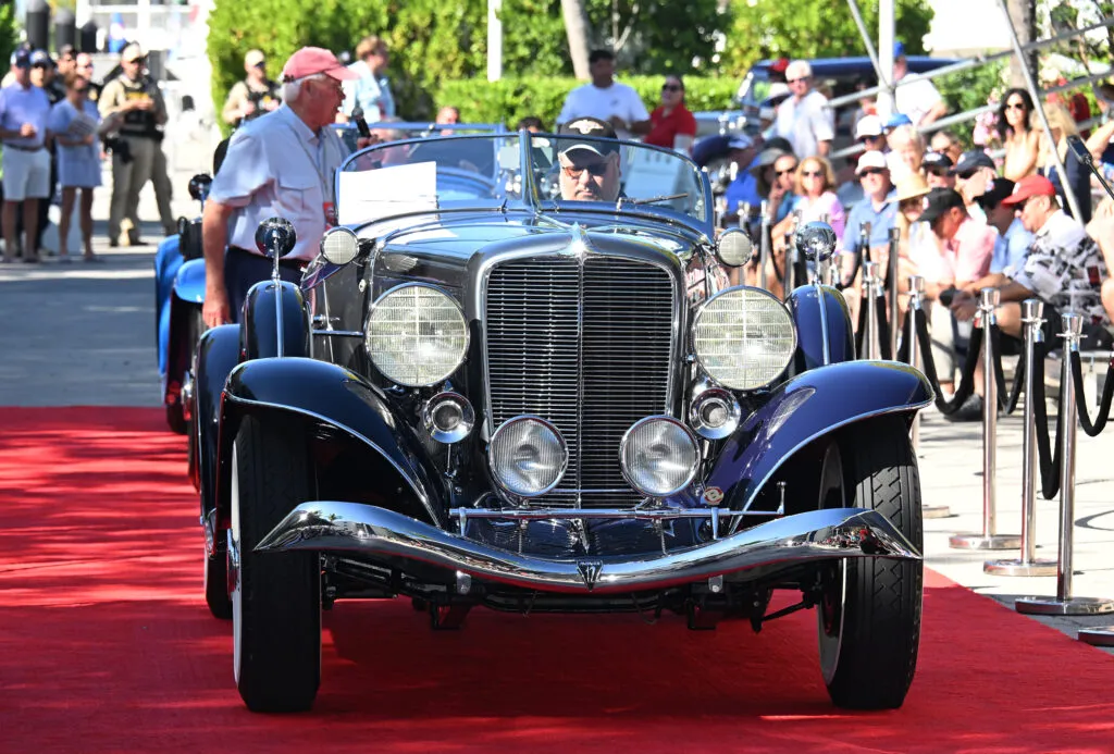 1933 Auburn V12 Speedster.