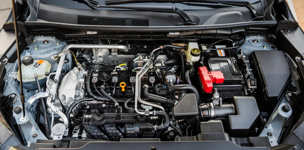 2.5-liter mitsubishi